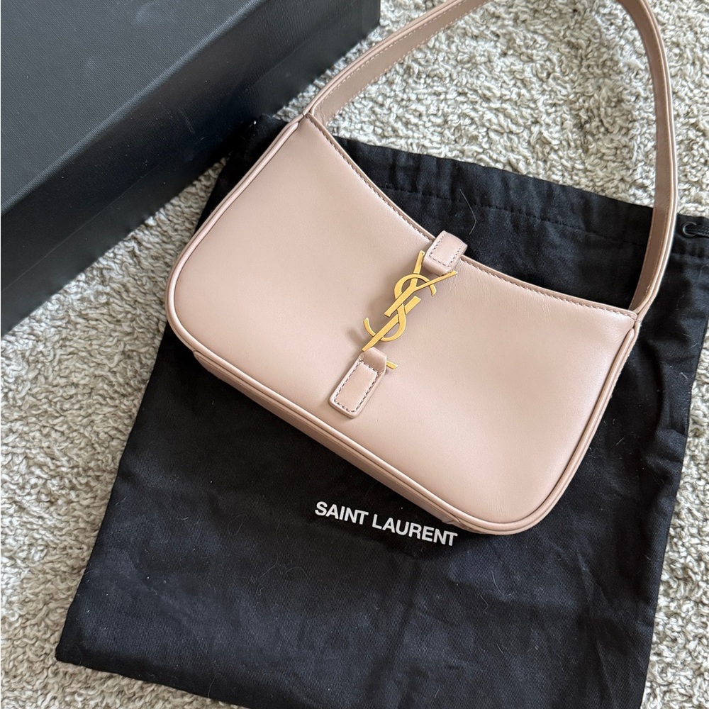 Saint Laurent YSL MINI LE 5 À 7 IN SMOOTH LEATHER